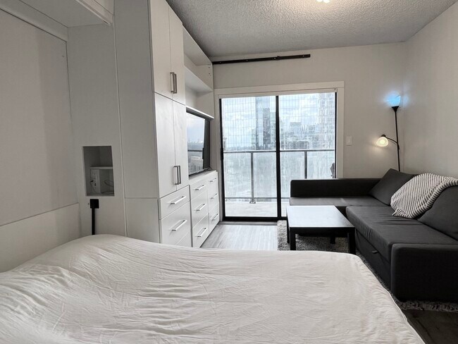 Photo - 1280 W Peachtree St NW Condo Unit 3114