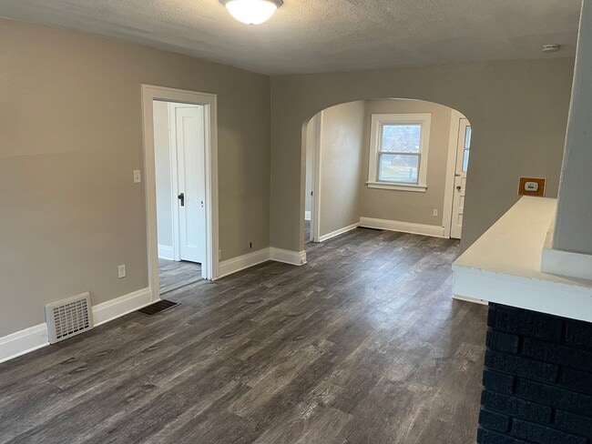 Photo - 1123 W 23rd St Unit 1