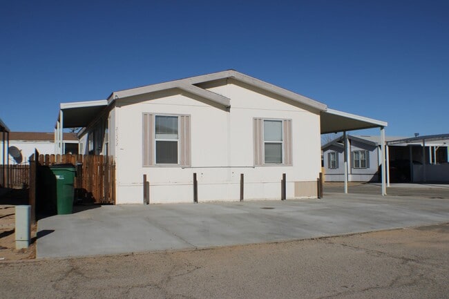 Photo - Spacious 3-Bed, 2-Bath Mobile Home in California City – Convenient & Cozy!
