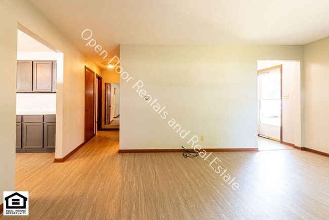 Photo - 5121 Ardmore Ave