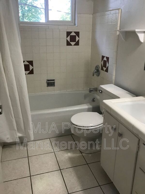 Photo - 655 S 1000 W Unit #4