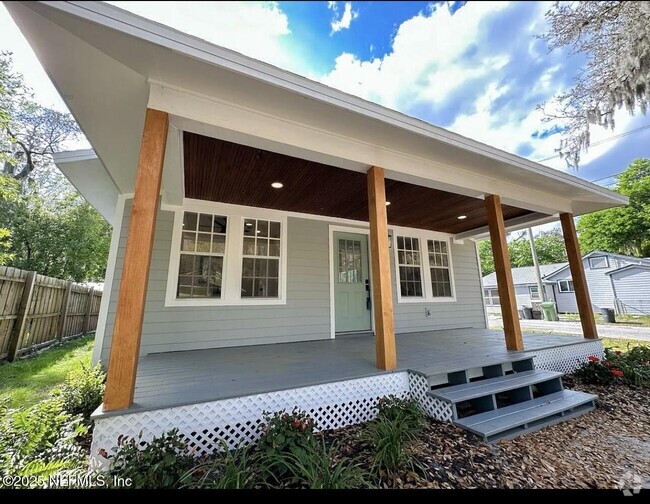 Building Photo - 44 S Whitney St Rental