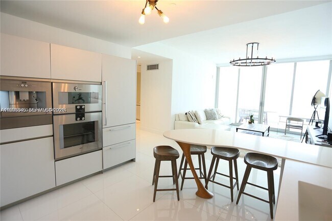 Photo - 16901 Collins Ave Unit 904
