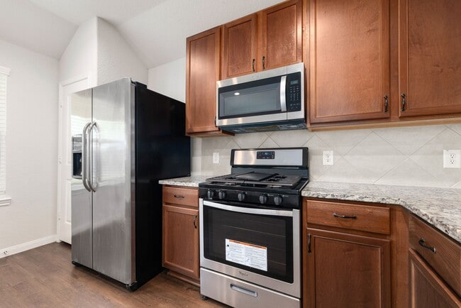 Photo - 17555 Greystanes Rd