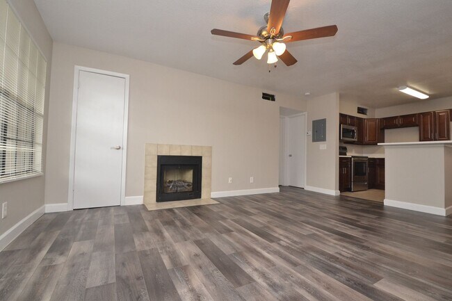 Photo - 1/1 Condo in Altamonte Springs ~ Gated Lak... Unidad 202