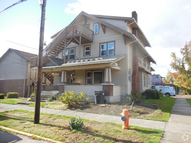 Building Photo - Room ~ Close to Campus Unit 242 NW 15th #12 Rental