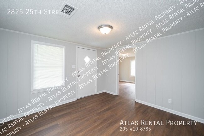 Photo - 2825 25th St