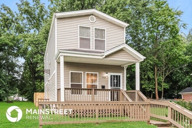 Building Photo - 2508 Rowan St Rental