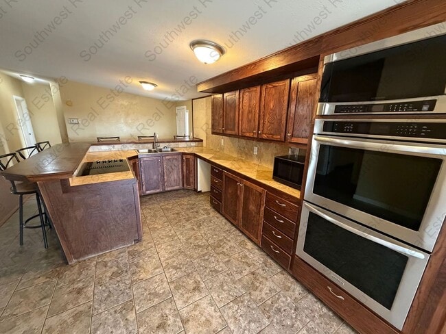 Photo - Country home with 3 bedroom 2 bathrooms