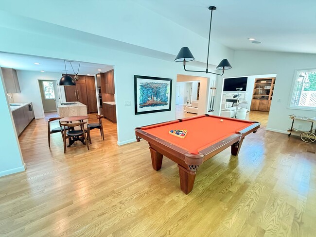 Photo - Mid Century Modern!!!