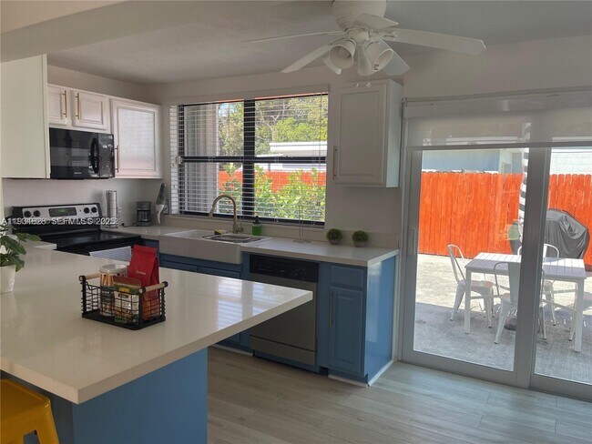 Photo - 1560 NE 145th St Unidad 1