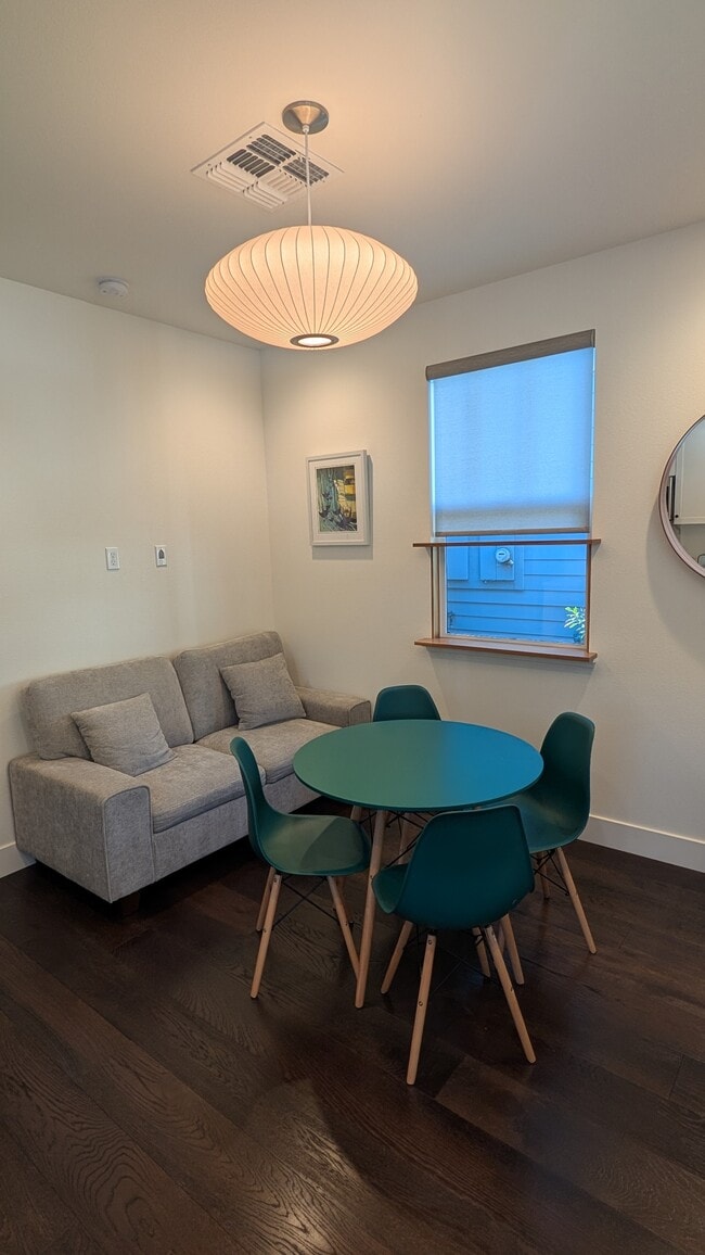 Photo - 1604 Winding Creek Way