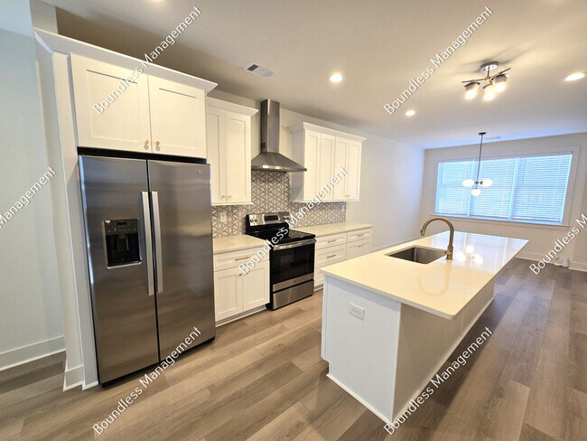 Photo - 340 Eugenia St SW