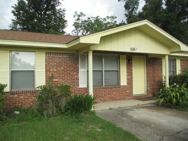Building Photo - 516 Parker St Unit 516 Parker St, #A Rental
