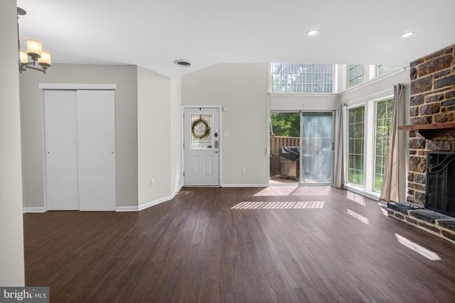 Building Photo - 31 Brookside Ct