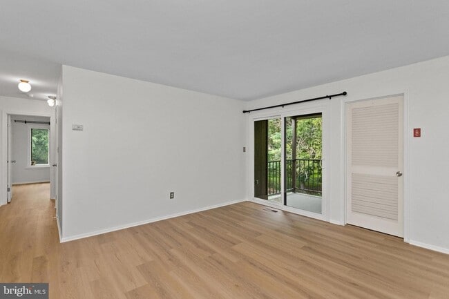 36 Gena Ct