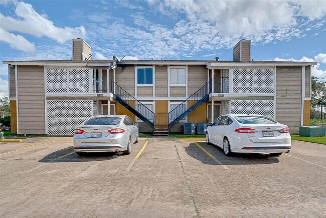 Building Photo - 12507 Ashford Meadow Dr Unit A