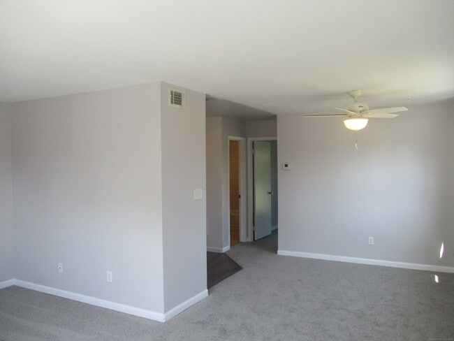 Photo - 29 Van Buren Ave Unit APT K4