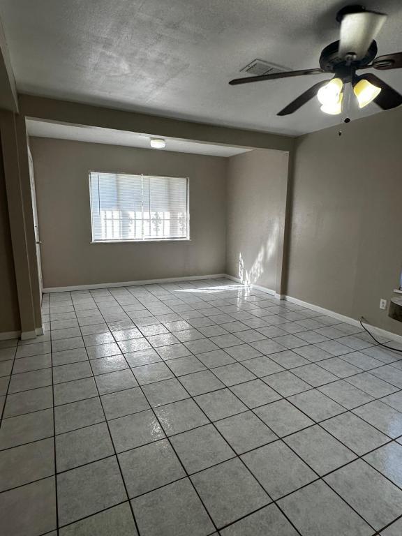 Photo - 1317 E Champion St