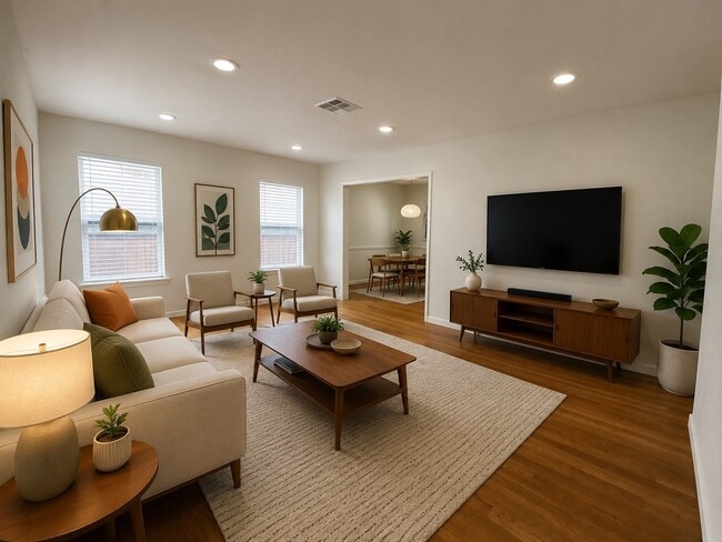 Photo - 3118 Castlewood St