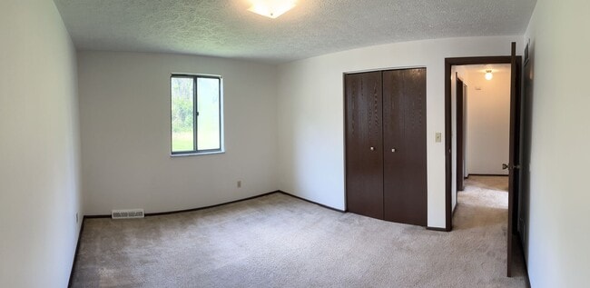 Photo - 2 Bedroom 1 Bathroom Townhouse in Shaler Area School District