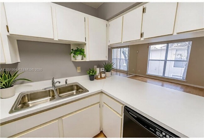 Photo - 606 S Albany Ave Unidad 0