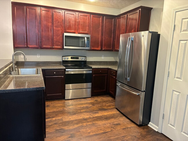 Photo - Room in Townhome on Stone Gate Way