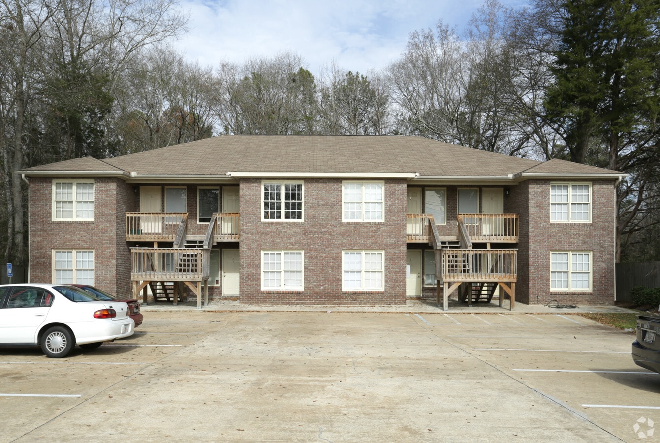Photo - Miller Creek Apartments