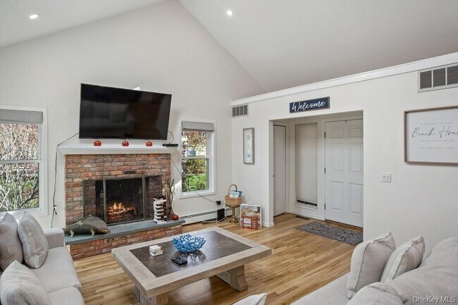Photo - 18 Park Cir