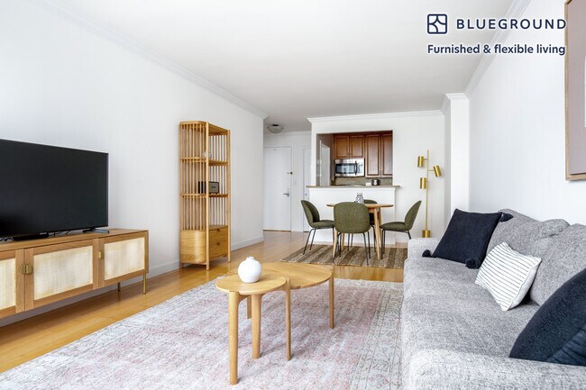 Photo - 60 W 66th St Unidad FL16-ID459