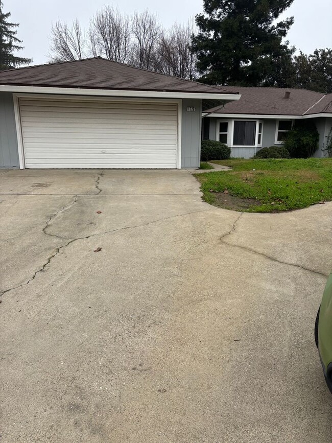 Building Photo - 3 B/R 2 BA Beautiful Home in Yuba City- AVAILABLE NOW!