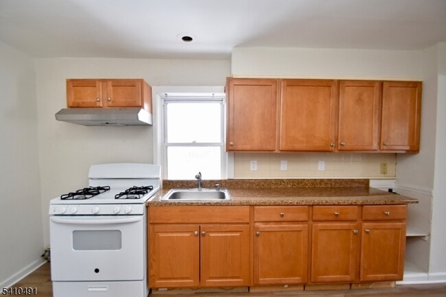 Photo - 69 NJ-23 Unit c