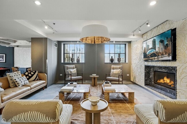 Randolph Tower City Apartments