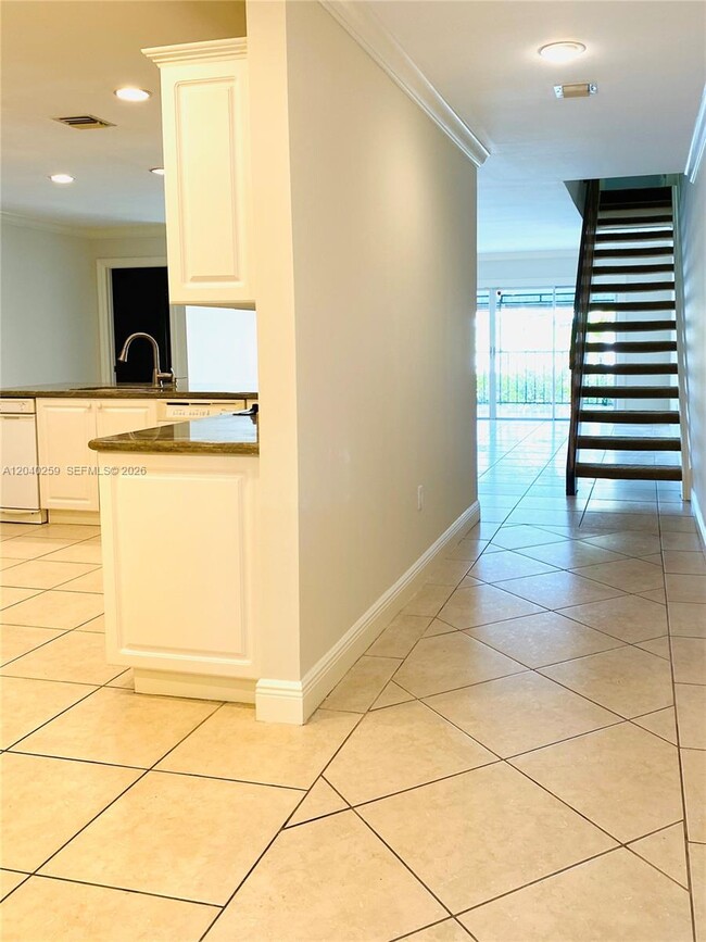 Photo - 15187 Loch Isle Dr W