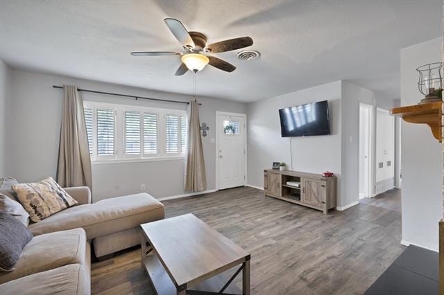 Photo - 1429 W Water St