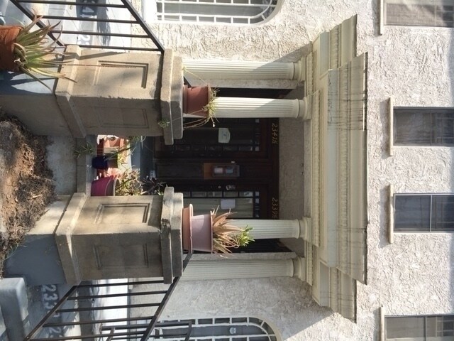 Photo - 2339 W 20th St