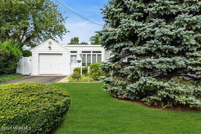 Photo - 407 8th Ave