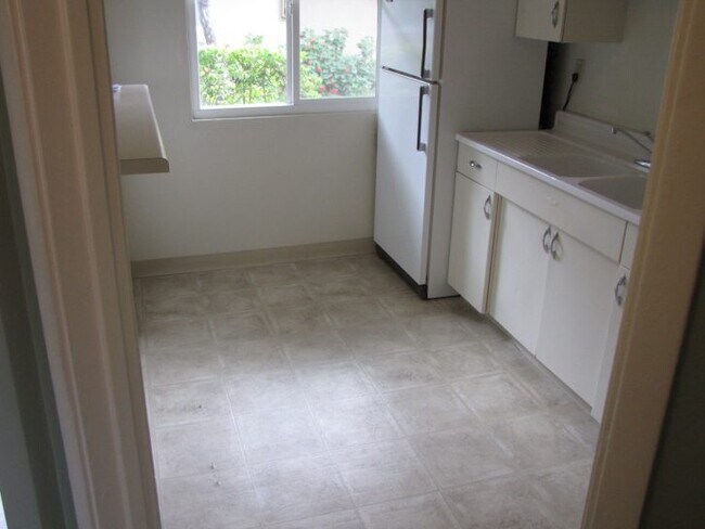 Photo - 2520 S St Unit 7