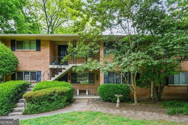 Photo - 1466 E Rock Springs Rd NE