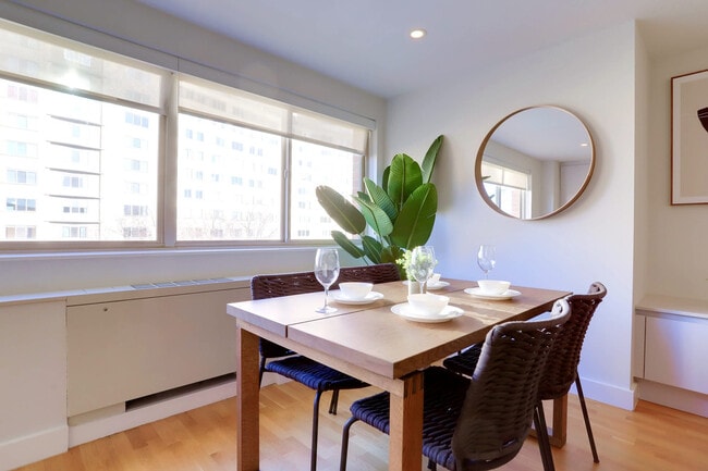 Photo - 1310 N Oak St Apartamento Unidad FL5-ID1022587P