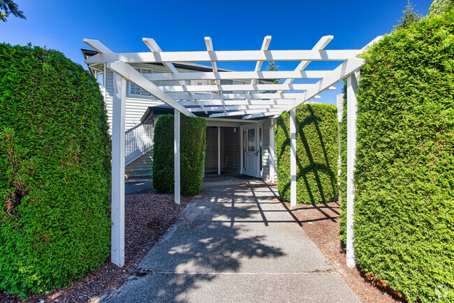 Fountain Lake Townhomes