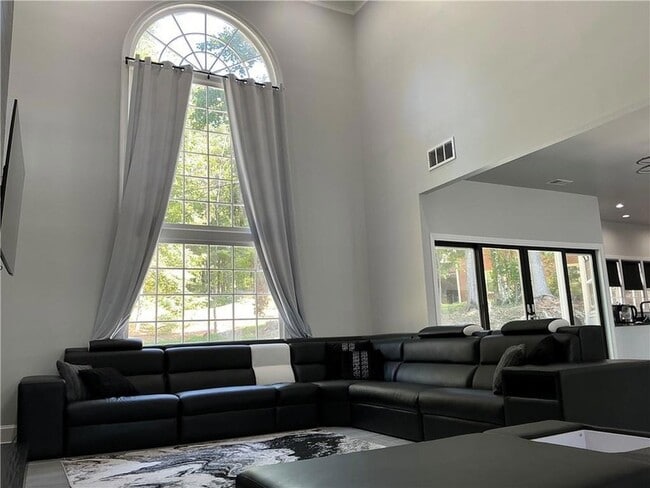 Photo - 4299 Oakvale Ln