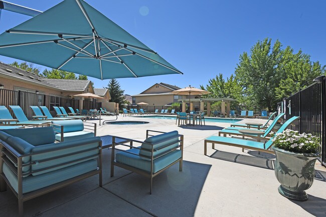 EASTLAND HILLS APARTMENTS