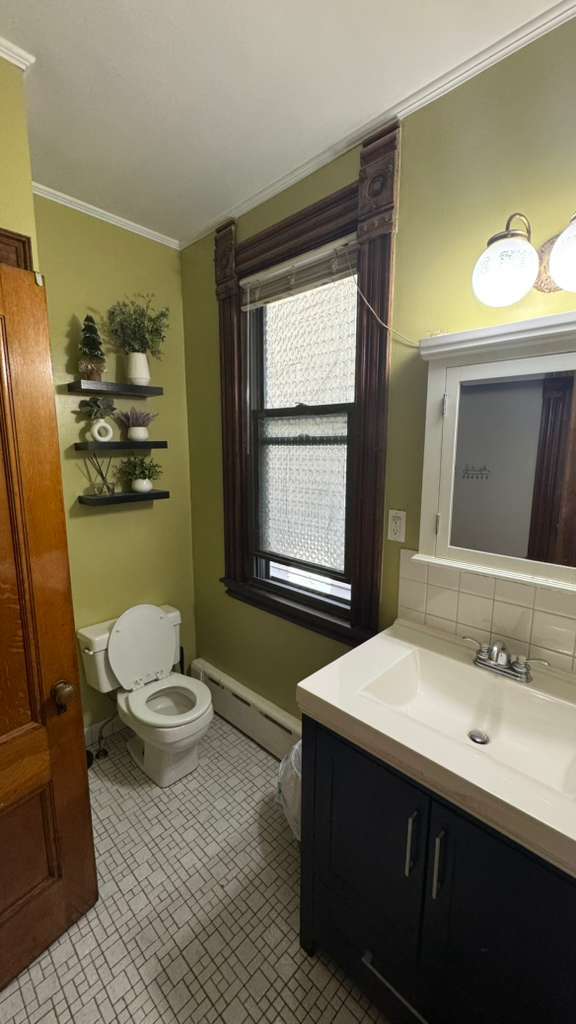 Photo - 388 Meridian St Unit #2