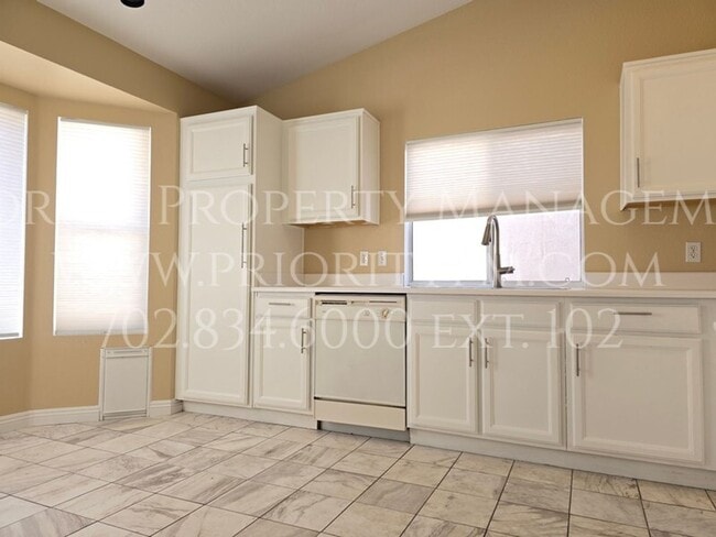 Photo - NEW PAINT! NEW CARPET ~NEAR SUMMERLIN~Single Story ~ 2 Bed/2 Bath ~1100+ SQ. FT