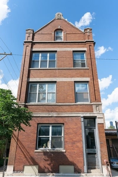 Building Photo - 732 W 19th St