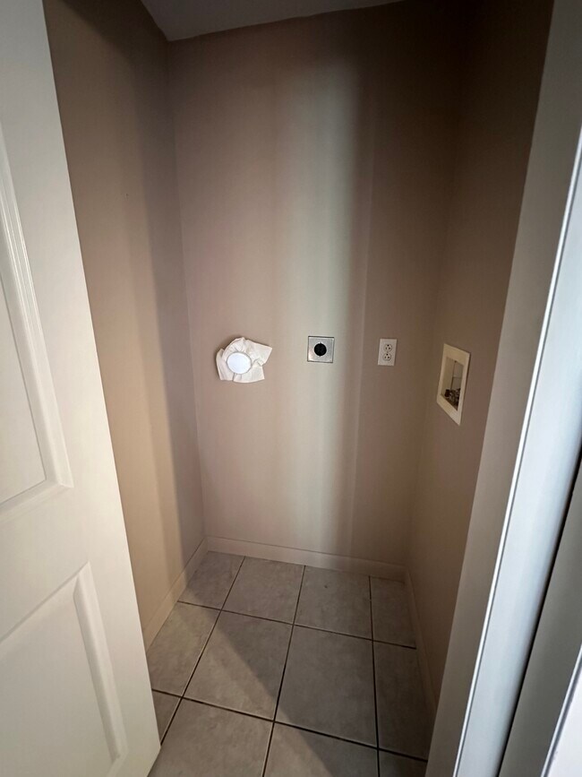 Photo - 3 Parkwood Dr