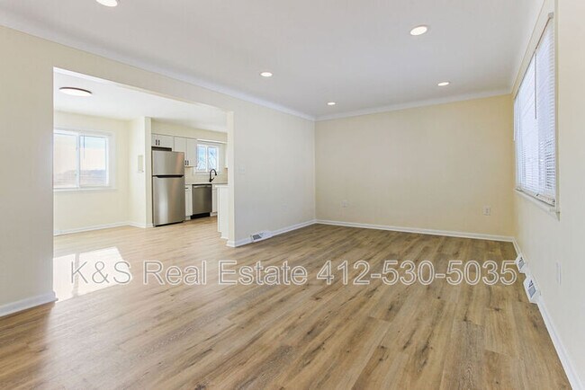 Photo - 1020 Grove St