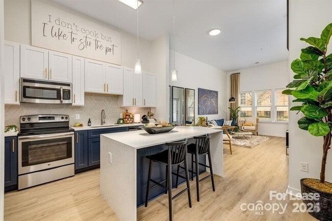 Photo - 205 S Kings Dr Unit B10