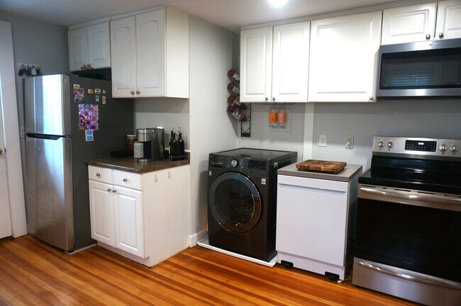 Photo - 155 Church St Unidad #2